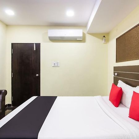 Capital O 60233 Brij Ki Rasoi Deluxe Otel Lucknow Dış mekan fotoğraf