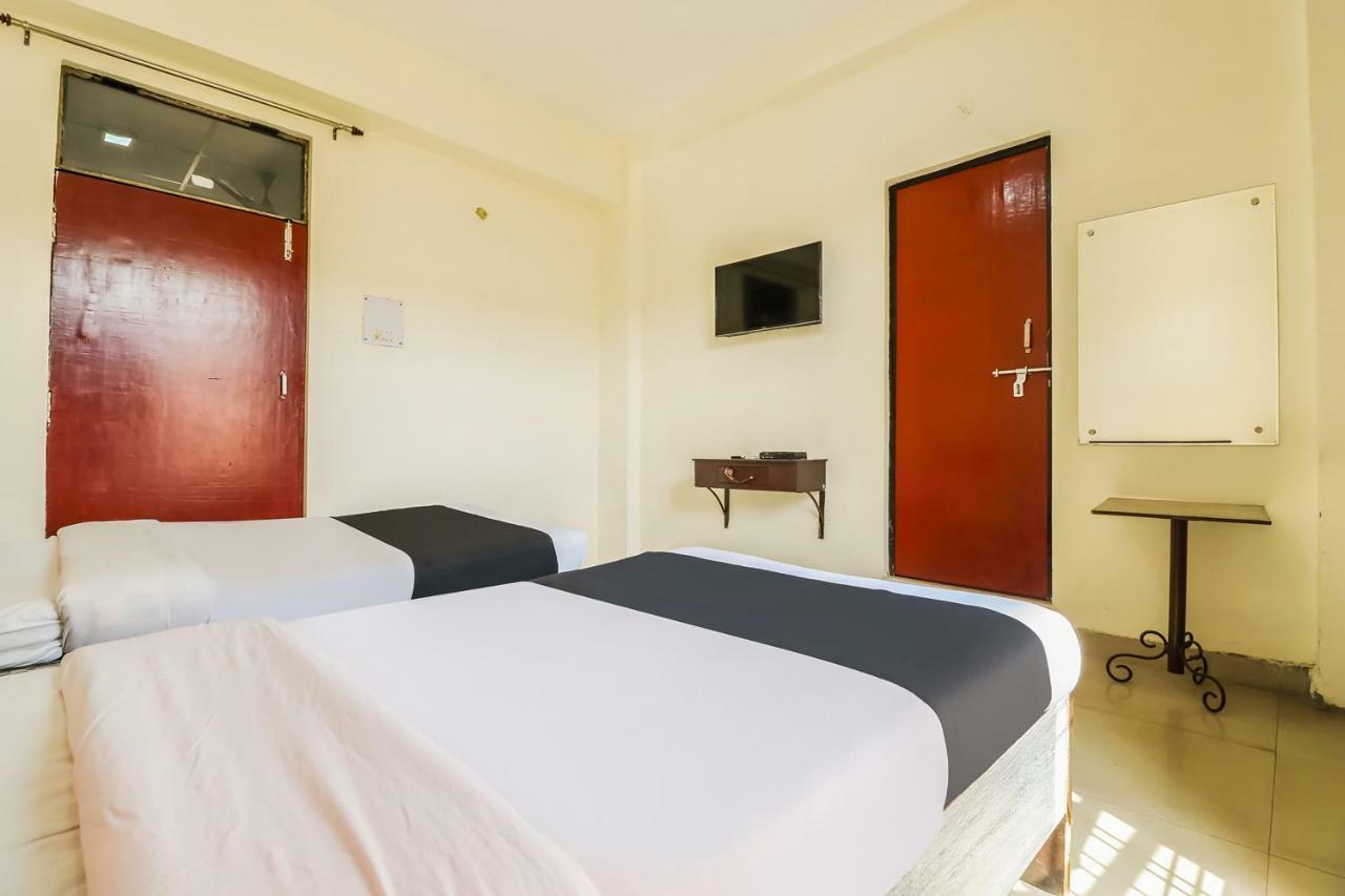 Capital O 60233 Brij Ki Rasoi Deluxe Otel Lucknow Dış mekan fotoğraf