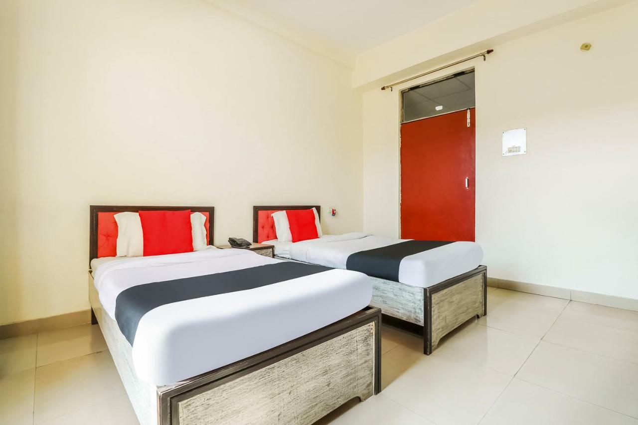 Capital O 60233 Brij Ki Rasoi Deluxe Otel Lucknow Dış mekan fotoğraf
